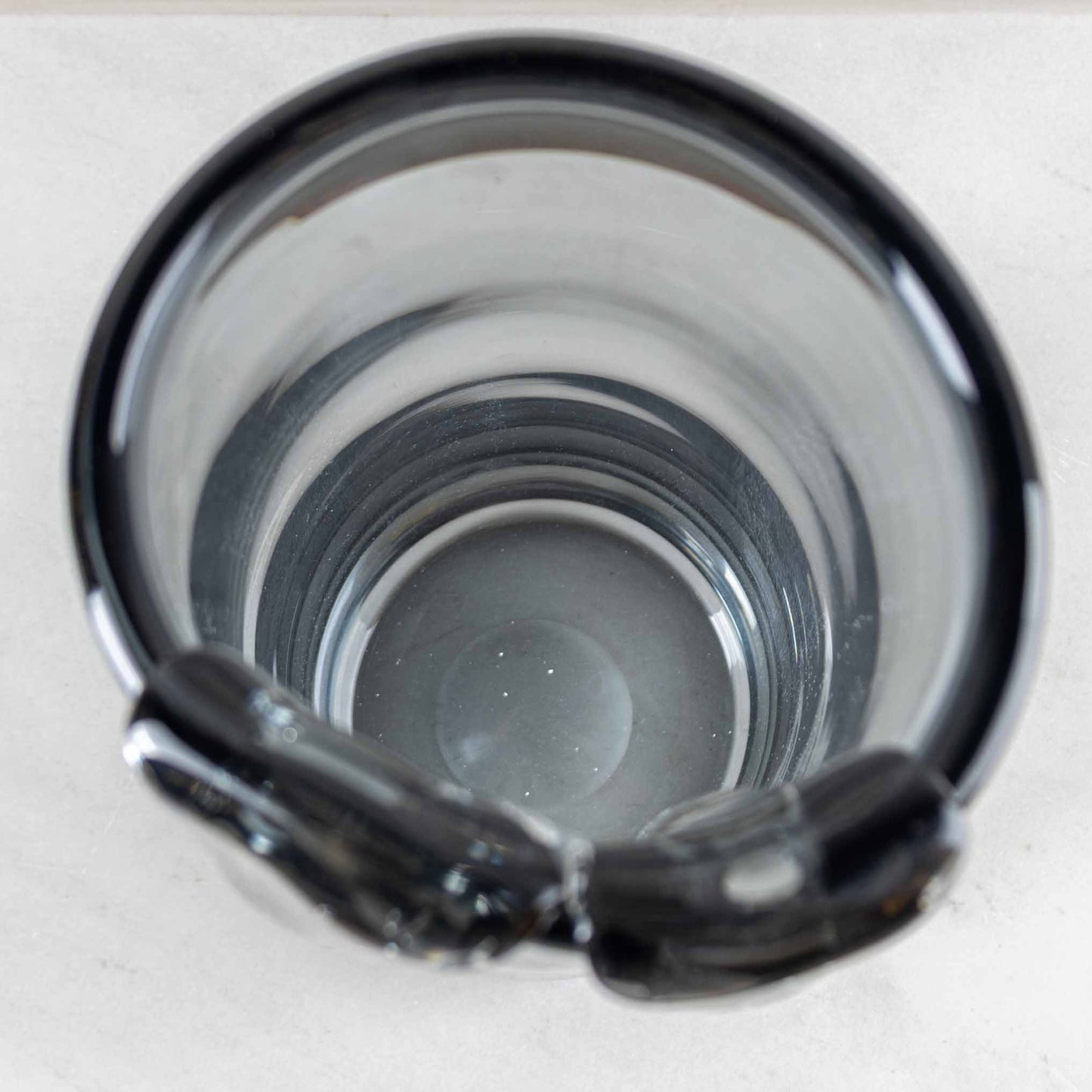 Vase en verre 180-10/11