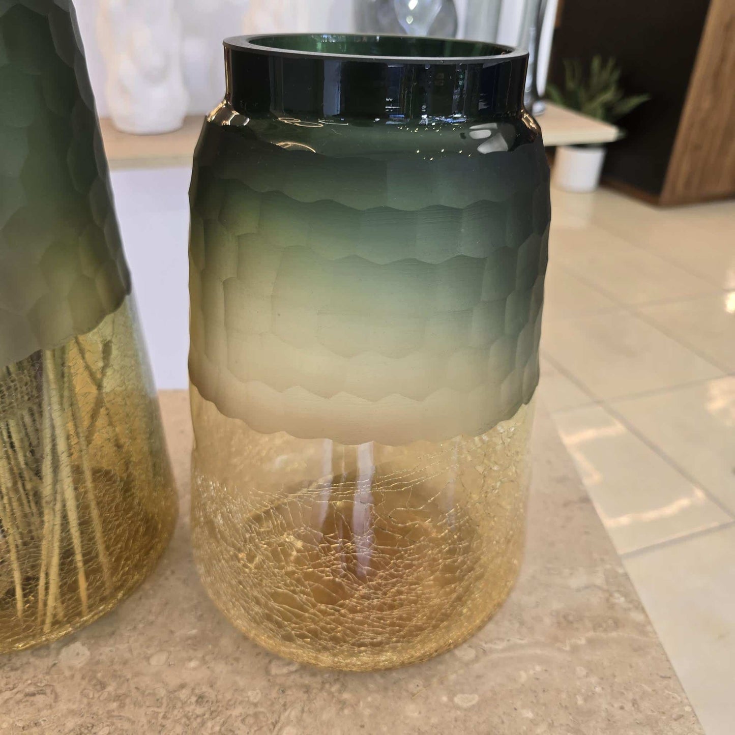 Vases 175/8-9