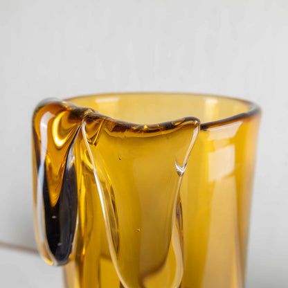 Vase en verre  180-10/11