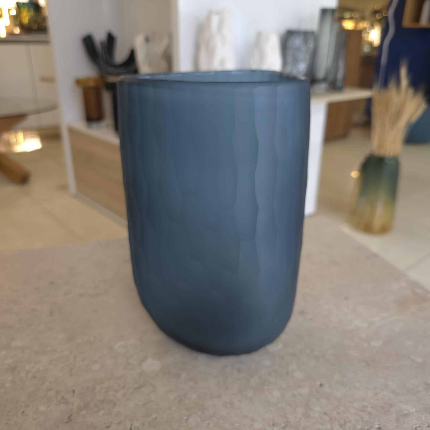 Vase A11