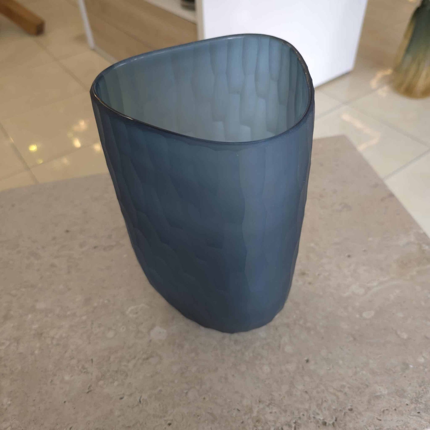 Vase A11