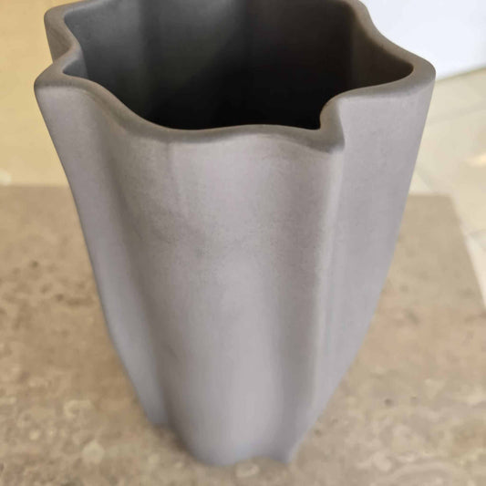 Vase A13