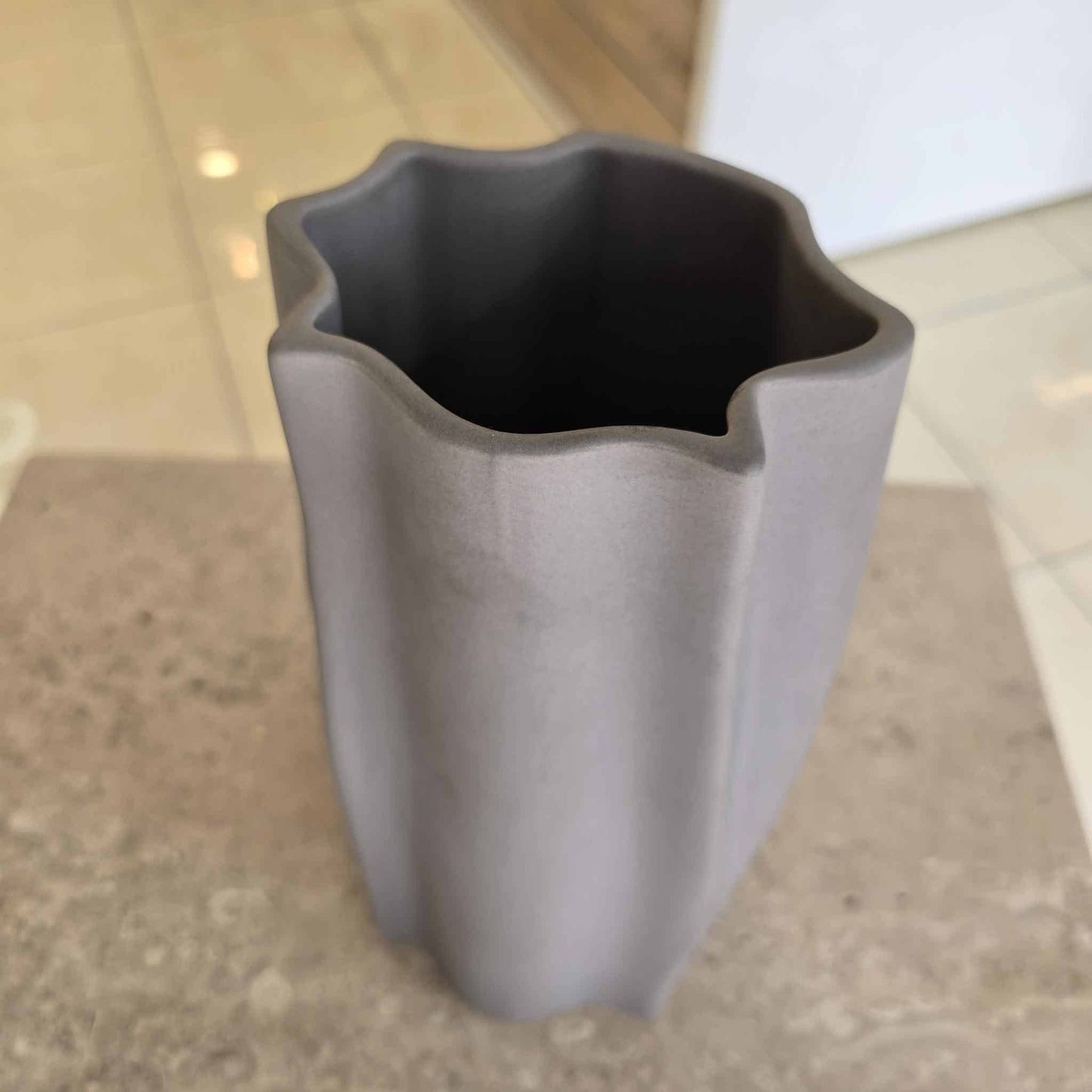 Vase A13