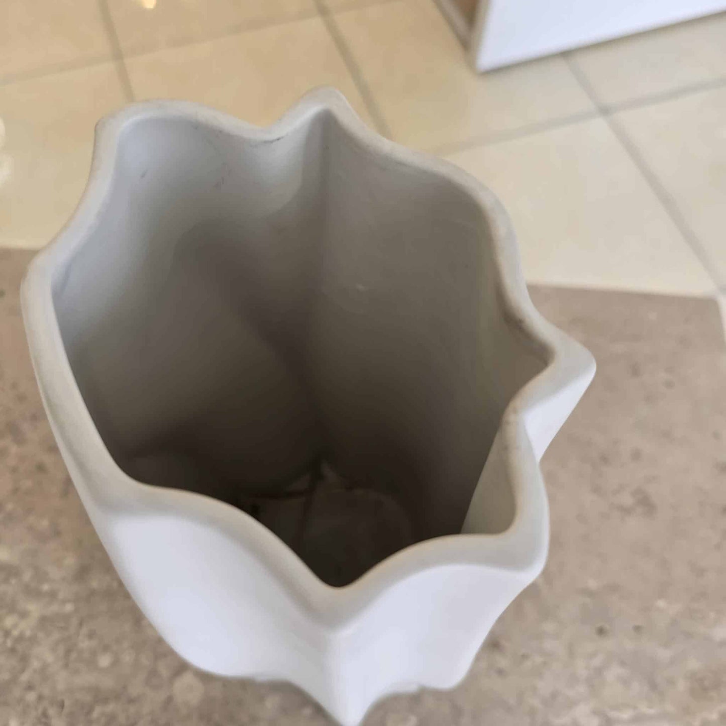 Vase A12