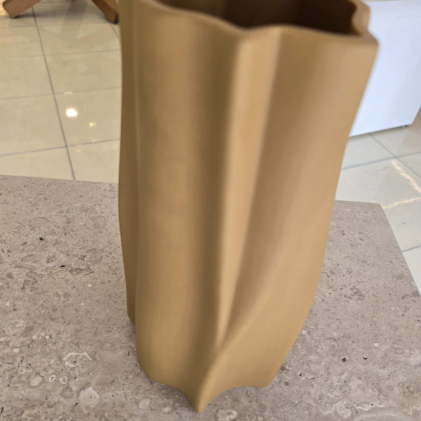 Vase A14
