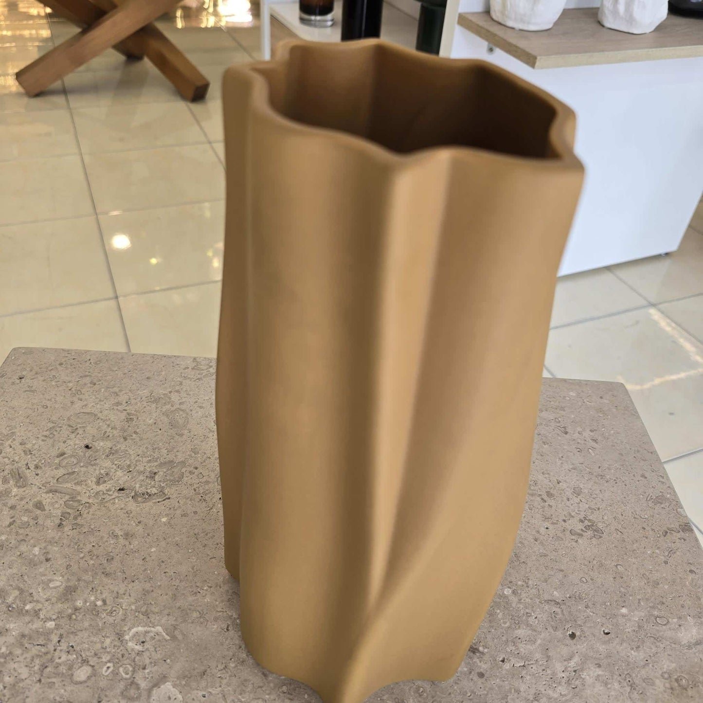 Vase A14