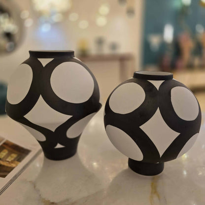 Vases en céramique 147/7-8